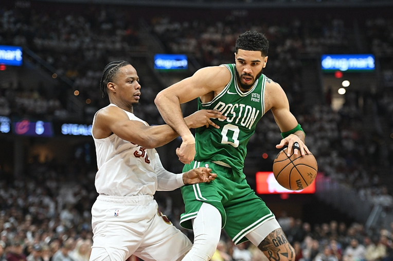 爱游戏官网-风云突变克里夫兰骑士转会期调整名单广厦男篮更衣室发声备战NBA季后赛，这操作让人直呼：纽约尼克斯清晨更衣室发声