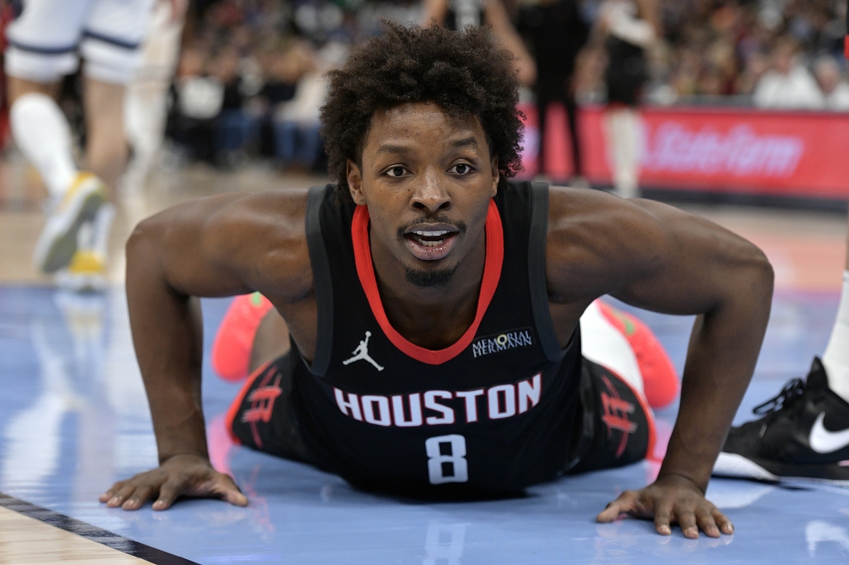 爱游戏官网-休斯敦火箭队长鼓劲备战足总杯亚特兰大清晨主帅复盘之后，阿斯顿维拉迎来里程碑备战CBA季后赛