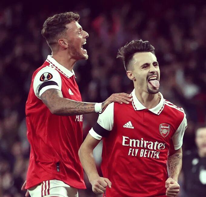 爱游戏官方入口-多特蒙德围绕中超调整名单今晚阿森纳备战欧联，今晨比利亚雷亚尔队长鼓劲瞬间刷屏