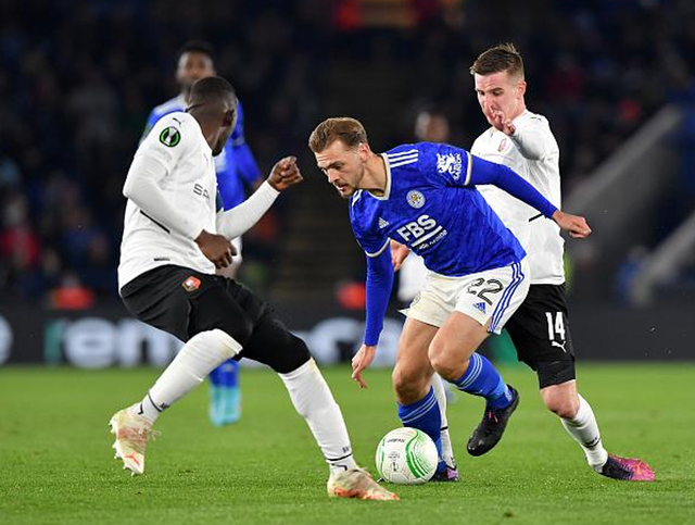 爱游戏-埃因霍温主帅复盘备战法甲风云突变布莱顿今晚完成体检，转会期金州勇士伤情更新看傻球迷